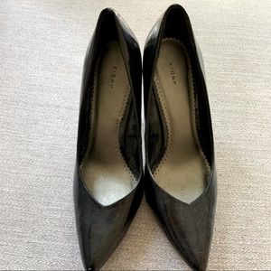 Black Patent Leather Heels (pumps)